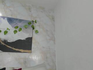 Anhii Ruiz webcam model stream image