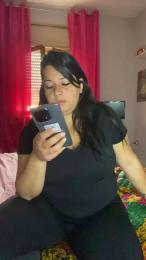Mikela_ webcam model stream image