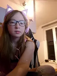 Freaky-Doll webcam model stream image
