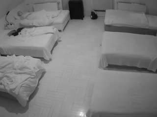 voyeurcam-julmodels-bed-6 webcam camsoda model stream image
