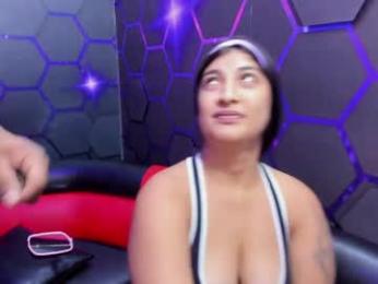 blow2job_lat webcam chaturbate model stream image