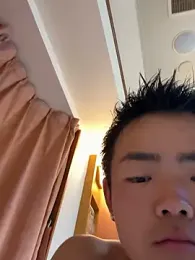 kux_llmo6 webcam model stream image