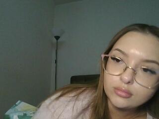 Lindsey Lu webcam model stream image