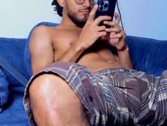 kuzzcoo webcam model stream image
