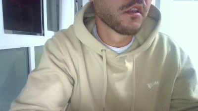 Surfer_30 webcam model stream image