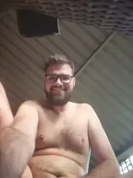 BeardedCubZA webcam model stream image