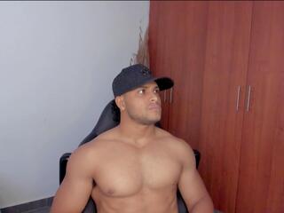 Owen Dark webcam flirt4free model stream image