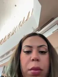 lariic webcam stripchat model stream image