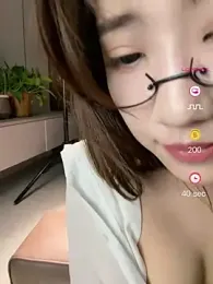 GG-BONG1 webcam model stream image