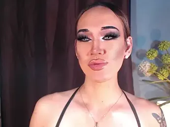 AleinaCroft webcam stripchat model stream image