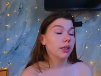 miss_bubbles webcam model stream image