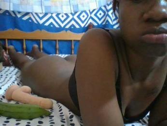 Charliepoco webcam model stream image