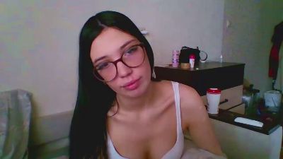 RoseliaFalack webcam model stream image
