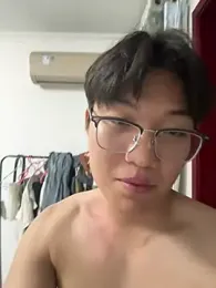 Ycen_ webcam model stream image
