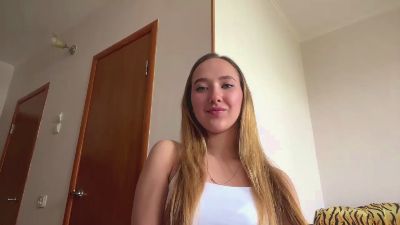 ReginaBerri webcam cam4 model stream image