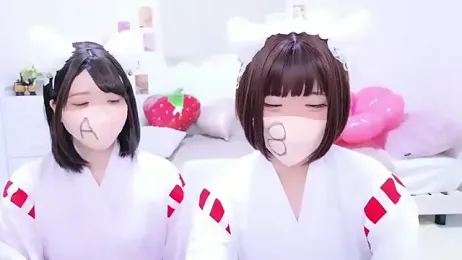 841_yayoi webcam model stream image