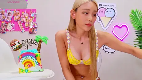 -LOCOMOCO- webcam stripchat model stream image