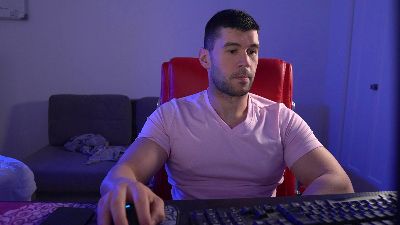 Sandow_ webcam model stream image