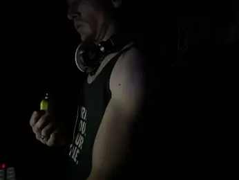 trash4cash webcam model stream image