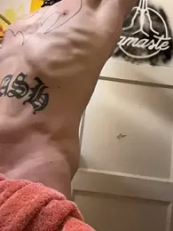 trash4cash webcam model stream image