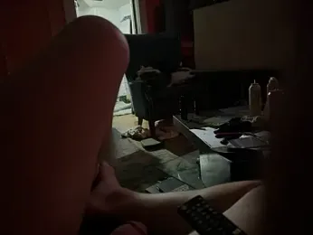 trash4cash webcam model stream image