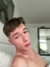 Sklavesuchtmaster webcam stripchat model stream image