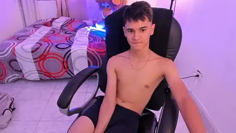 Aron_Boyy webcam model stream image