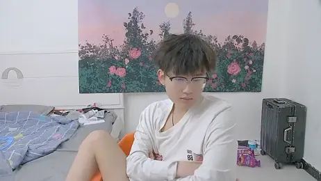 KK-cuteboy webcam model stream image