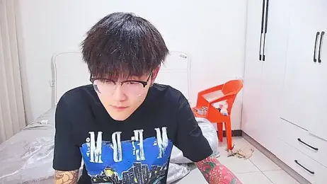 KK-cuteboy webcam model stream image