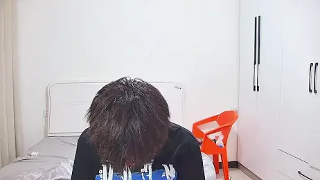 KK-cuteboy webcam model stream image