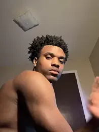 Bigdicktrick227 webcam model stream image