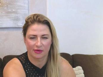 Lolomure webcam bongacams model stream image