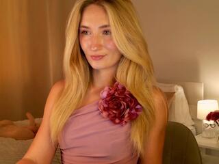 Nancy Star webcam model stream image