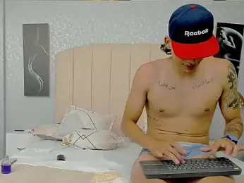 NoahThomson1 webcam stripchat model stream image