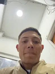 santiObrero webcam model stream image