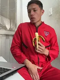 santiObrero webcam model stream image