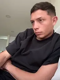 santiObrero webcam model stream image