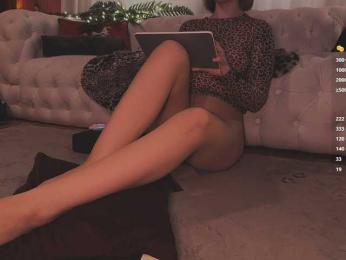 queen-of-tease webcam model stream image