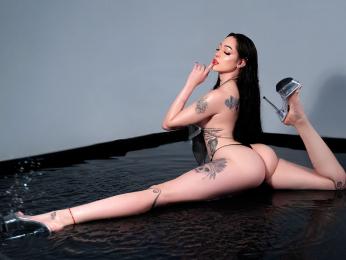 AlesandraLovi webcam model stream image