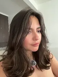 sukhakunis1 webcam stripchat model stream image