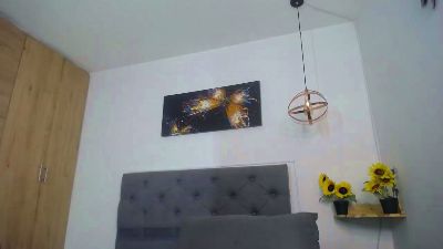 sasi_luna webcam model stream image