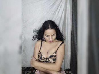 Khushi-wow webcam model stream image