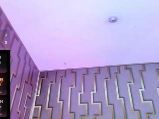 luna-maisonn webcam model stream image