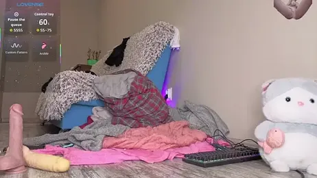 Hyeyesisss webcam stripchat model stream image