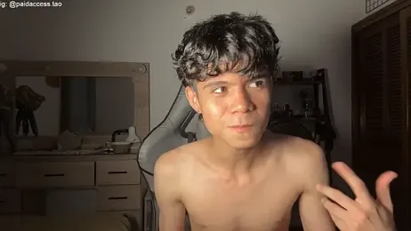 OopsAgain_ webcam model stream image