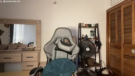OopsAgain_ webcam model stream image