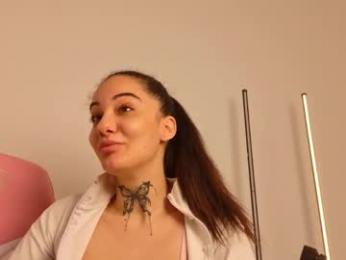 komydoll webcam model stream image