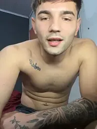 Gero2001arg webcam stripchat model stream image