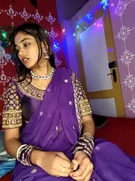 Sweet-priyaa webcam model stream image