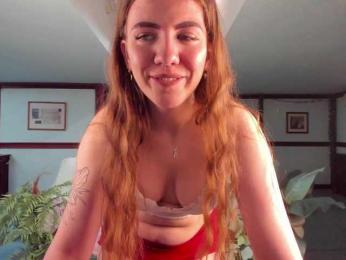 KiraRustle webcam model stream image